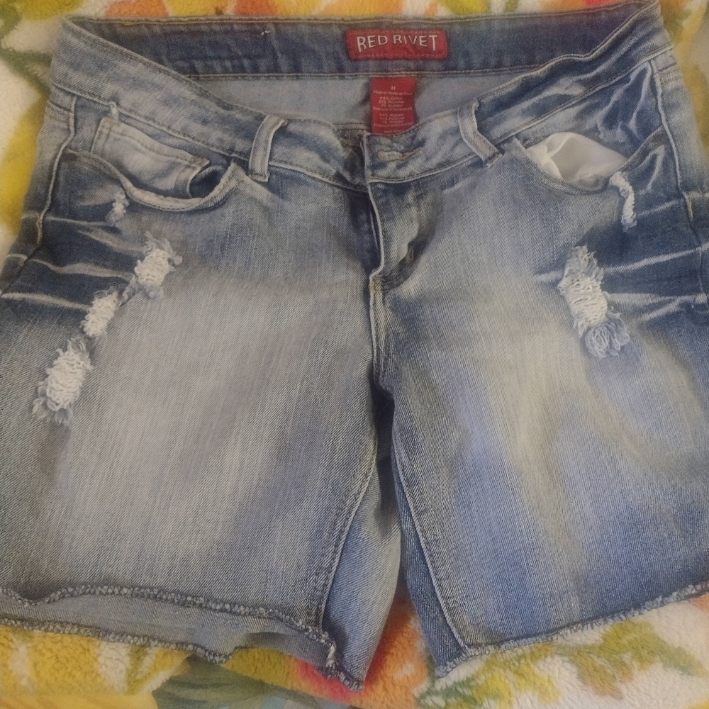 Women's shorts size 11